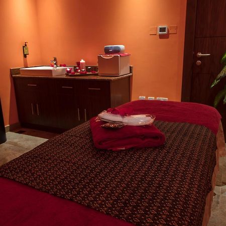 Coral Muscat Hotel And Apartments Εξωτερικό φωτογραφία