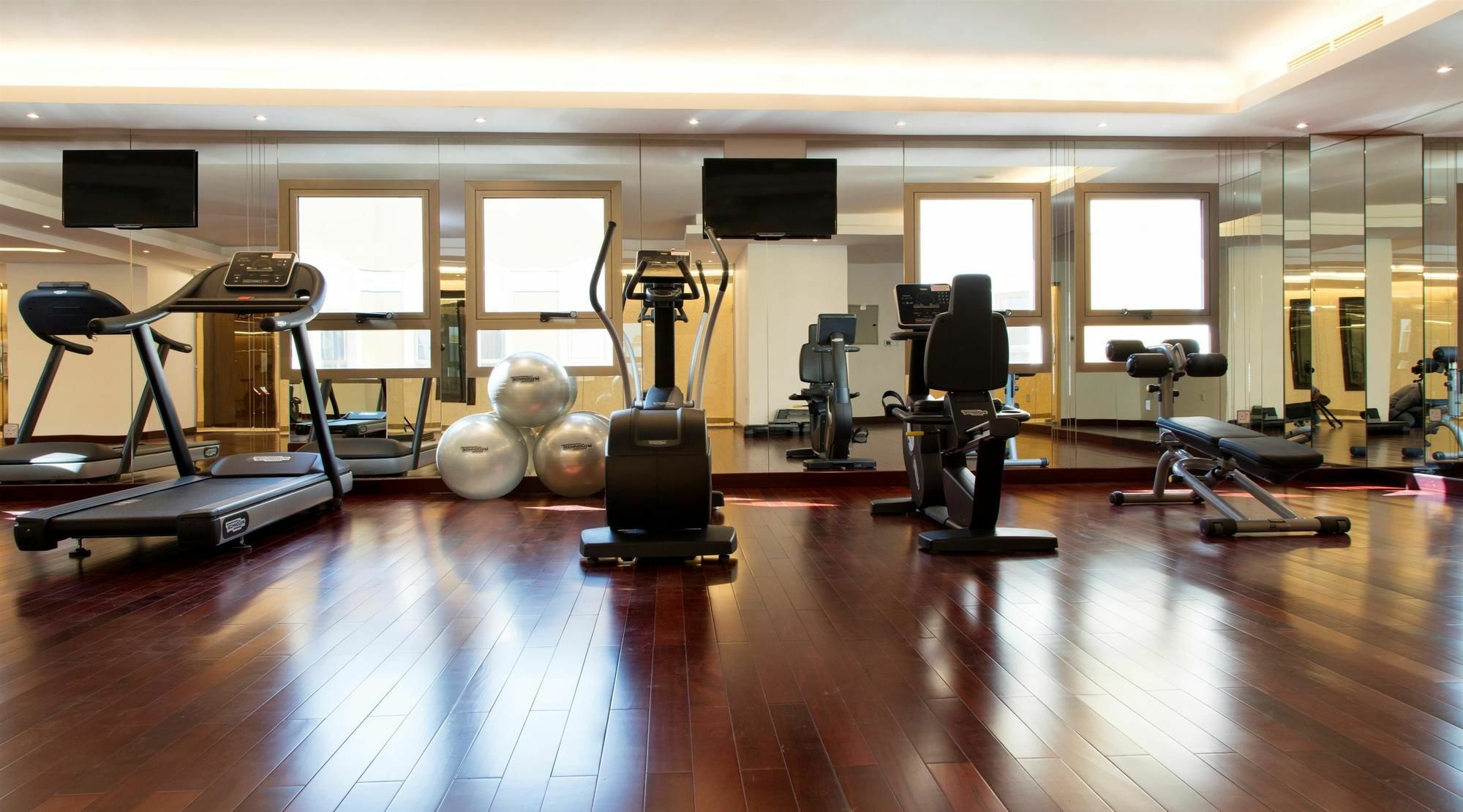 Coral Muscat Hotel And Apartments Εξωτερικό φωτογραφία
