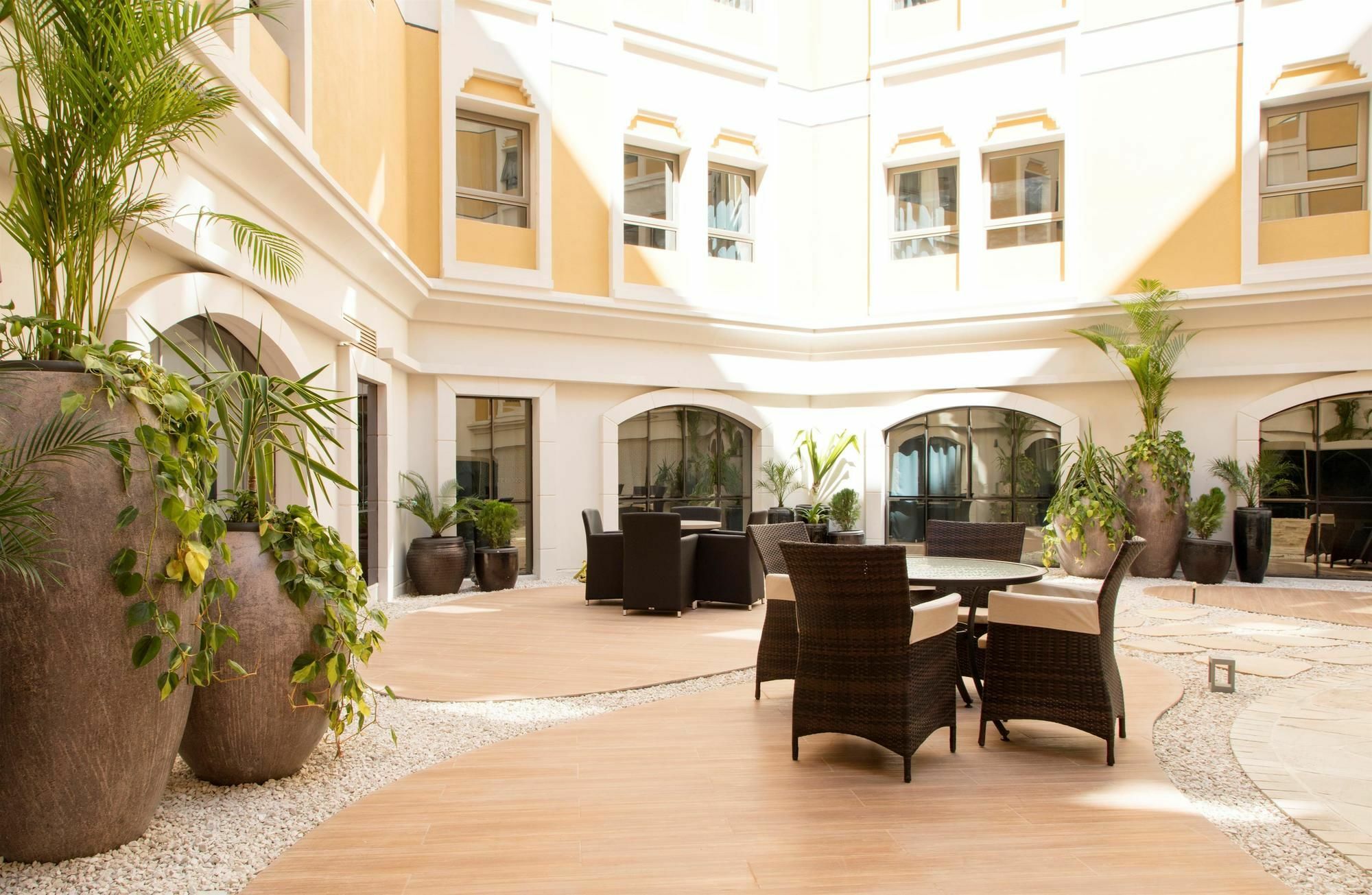 Coral Muscat Hotel And Apartments Εξωτερικό φωτογραφία