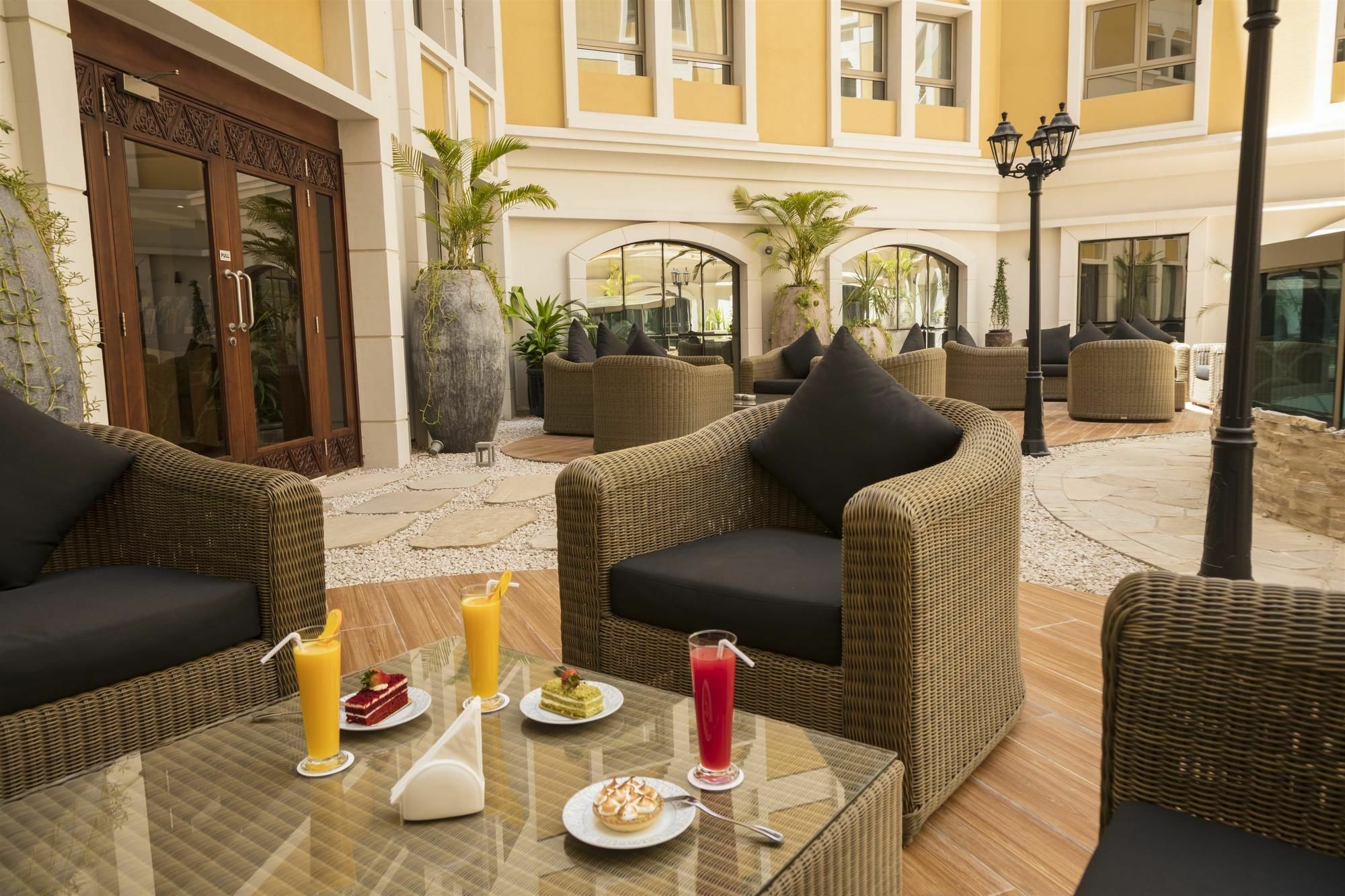 Coral Muscat Hotel And Apartments Εξωτερικό φωτογραφία