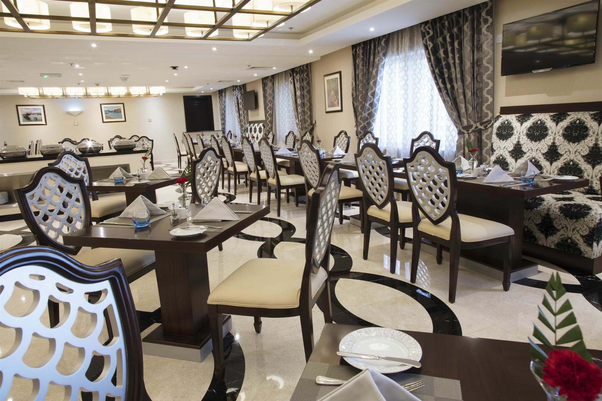 Coral Muscat Hotel And Apartments Εξωτερικό φωτογραφία