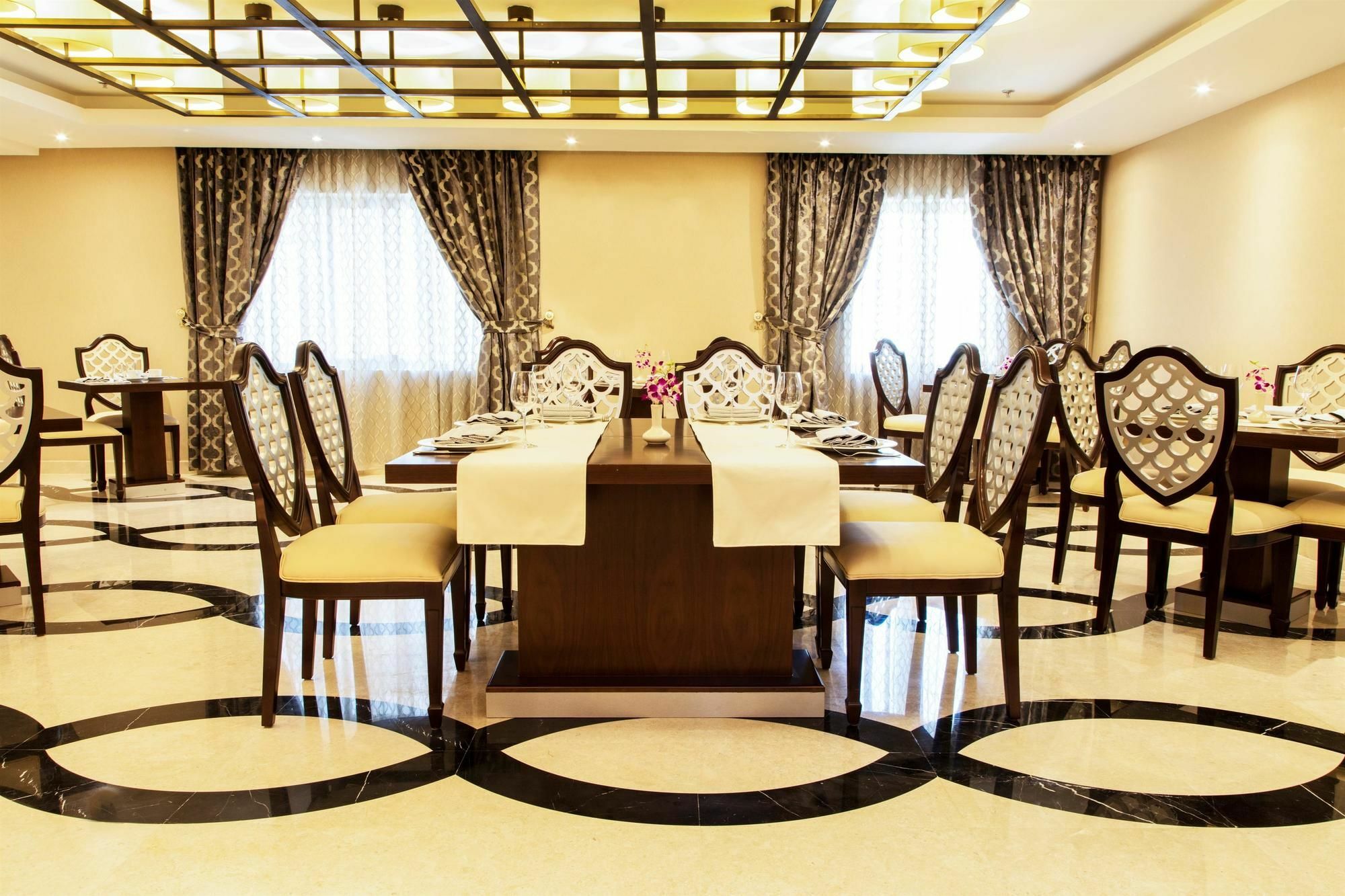Coral Muscat Hotel And Apartments Εξωτερικό φωτογραφία